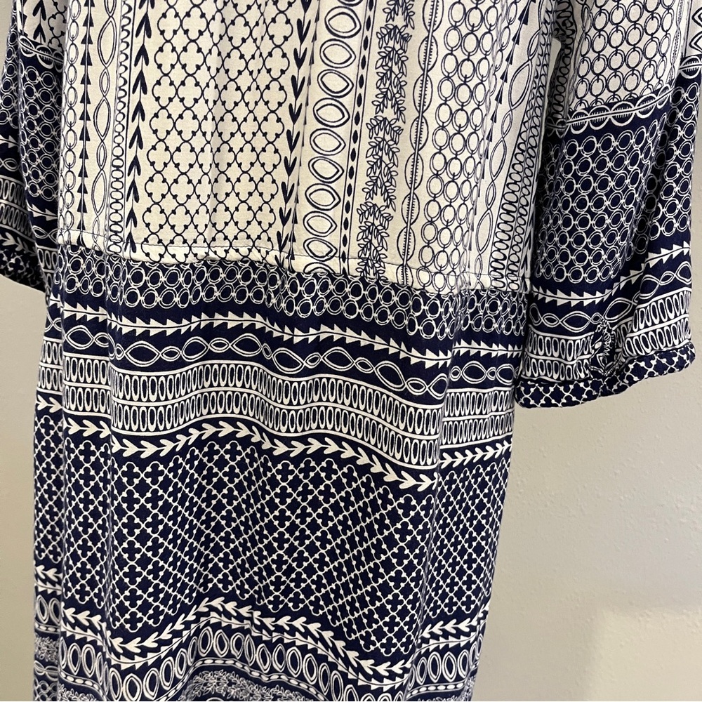 Tanzara Navy and White geometric print loose fit mini Dress size large - Picture 10 of 15